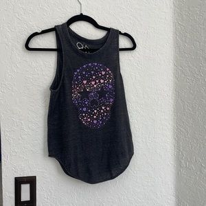 dark grey tank top with pink and purple skull